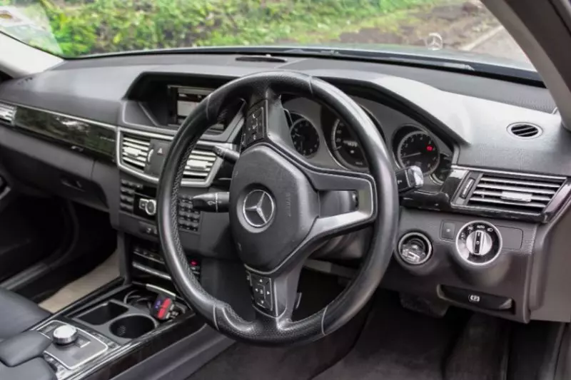 Mercedes-Benz C200   - 2014