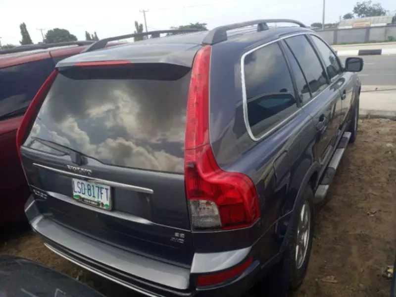 Volvo XC90   - 2008