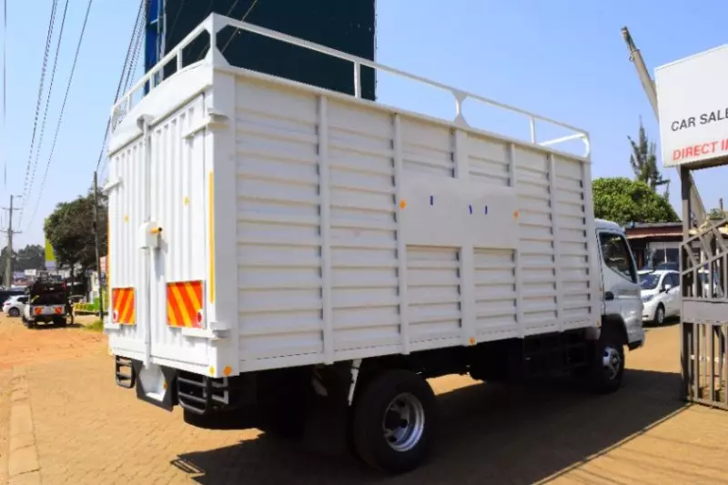 Mitsubishi Canter   - 2015