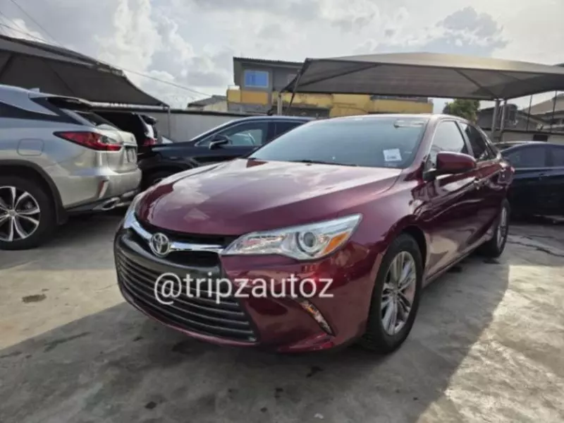 Toyota Camry   - 2015