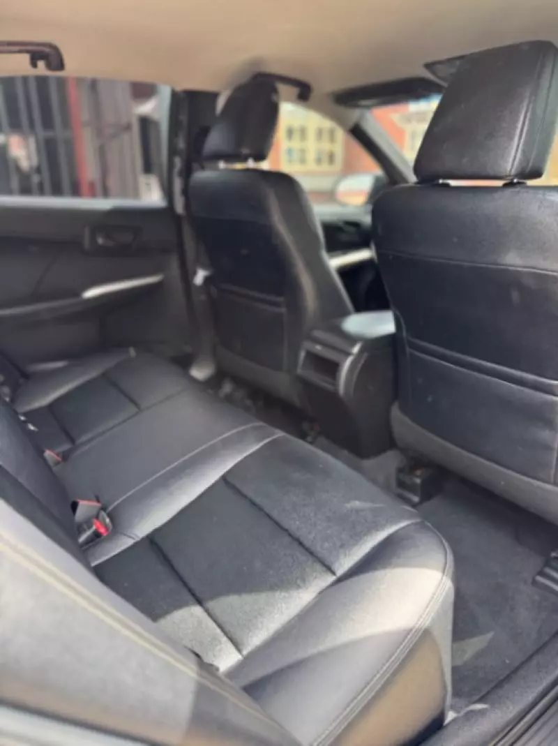 Toyota Camry   - 2012