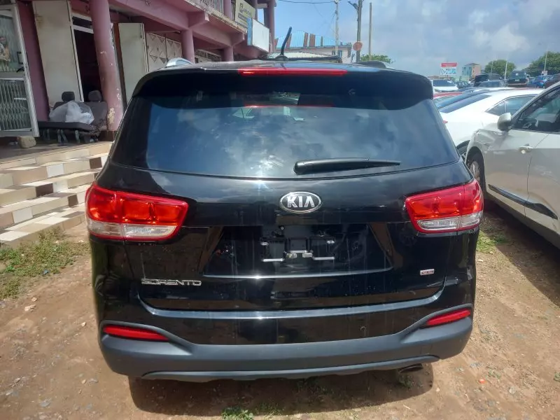 KIA Sorento   - 2016