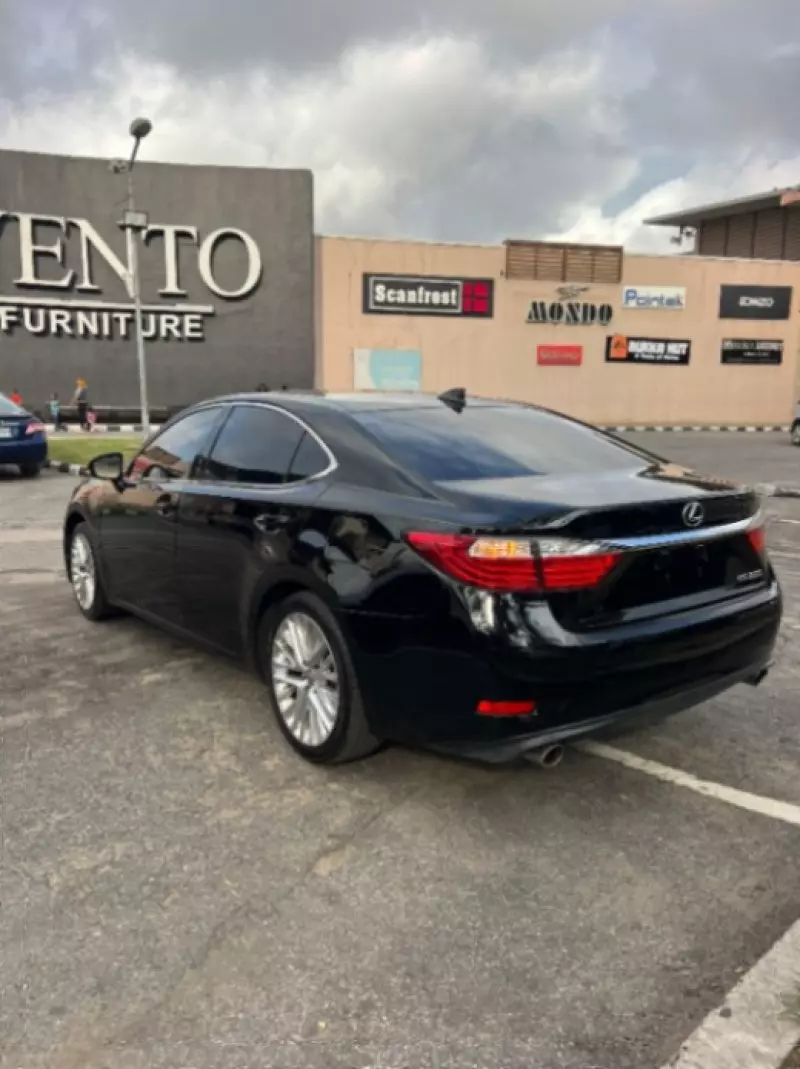 Lexus ES 350   - 2015