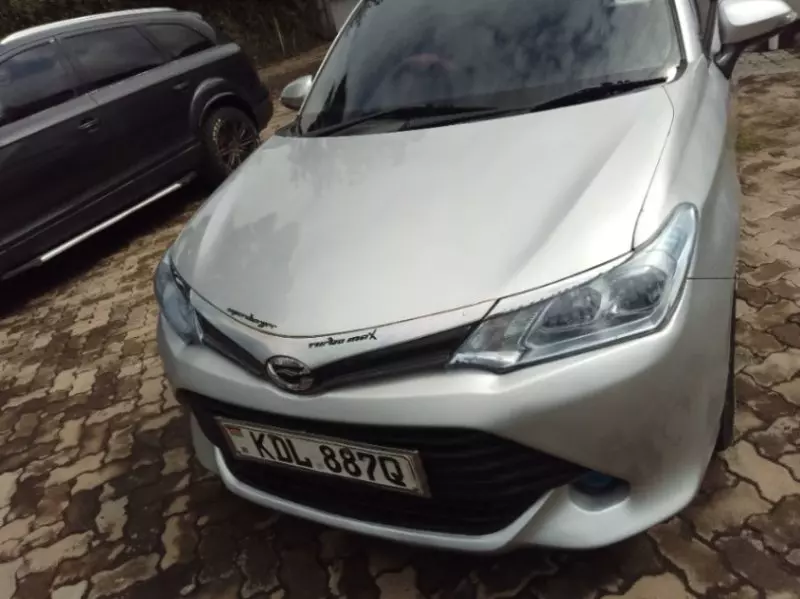 Toyota Fielder    - 2016