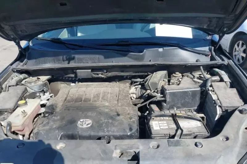 Toyota Rav4   - 2010