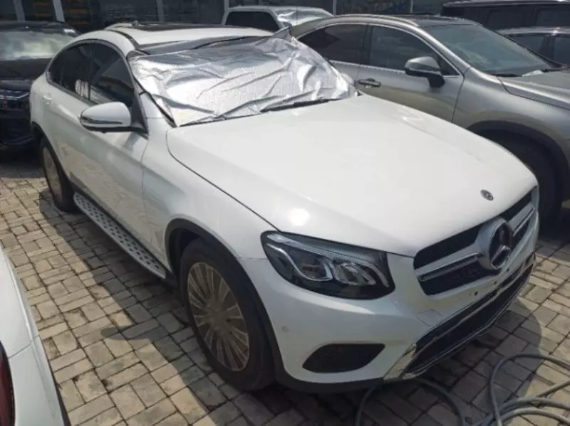 Mercedes-Benz GLC 300   - 2018