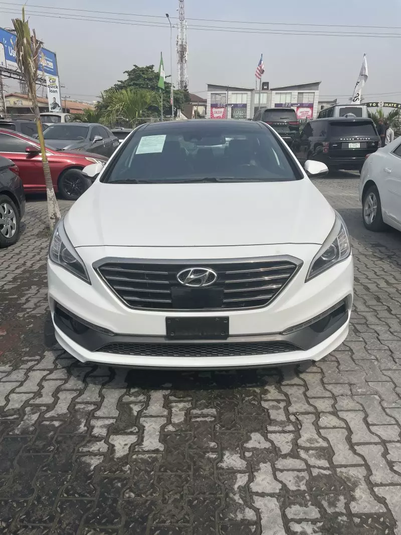 Hyundai Sonata   - 2015