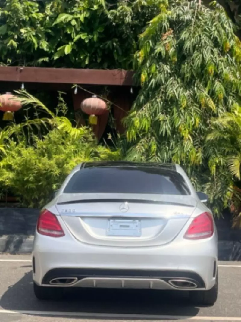 Mercedes-Benz C 300