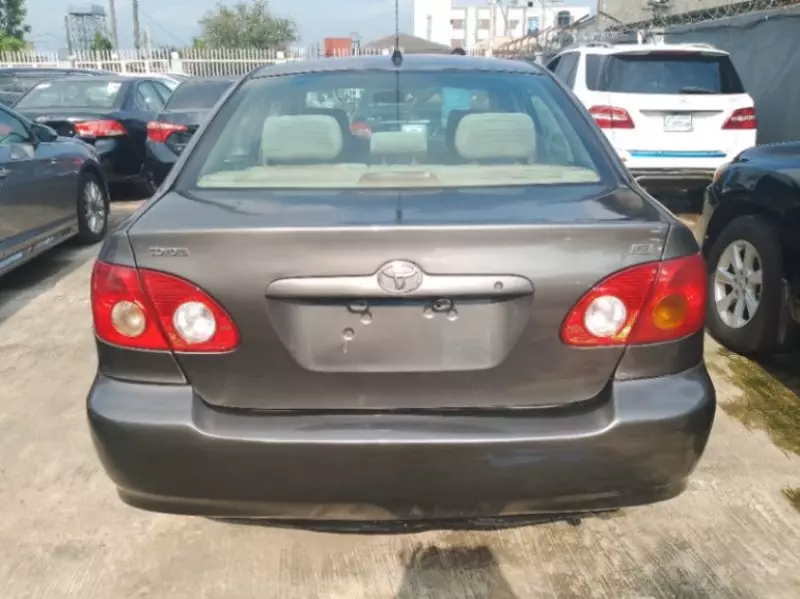 Toyota Corolla   - 2007