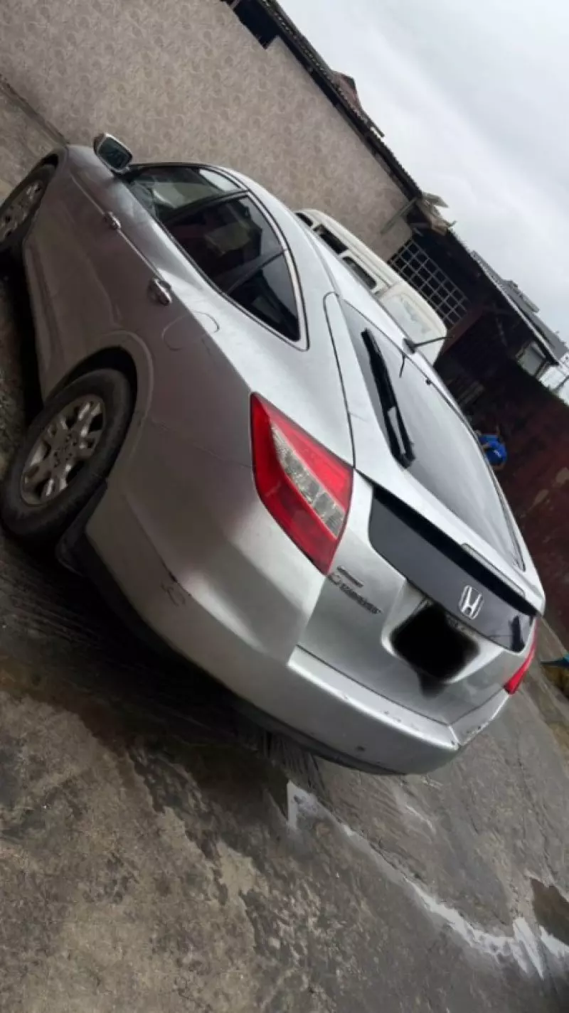 Honda Accord Crosstour   - 2010