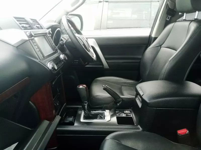 Toyota Landcruiser Prado   - 2017