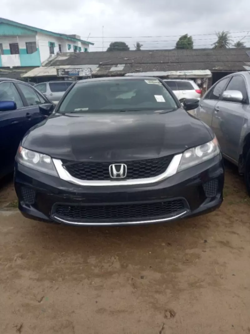Honda Accord   - 2009