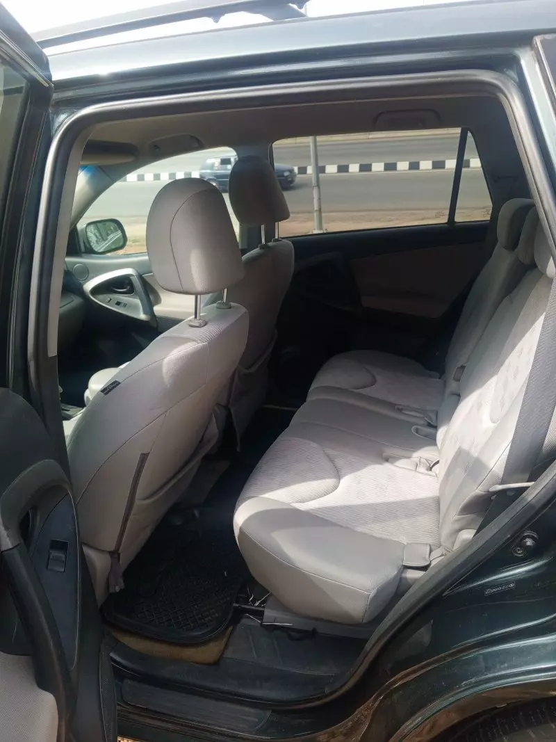 Toyota RAV4   - 2011