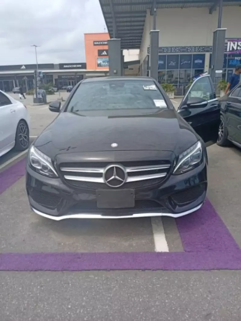 Mercedes-Benz C400   - 2015