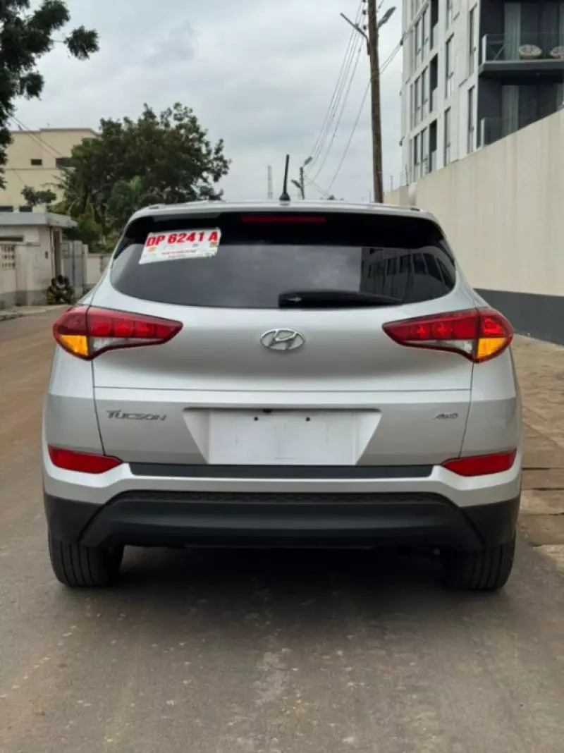 Hyundai TUCSON 2,0L BVM 4x4 GL - 2018