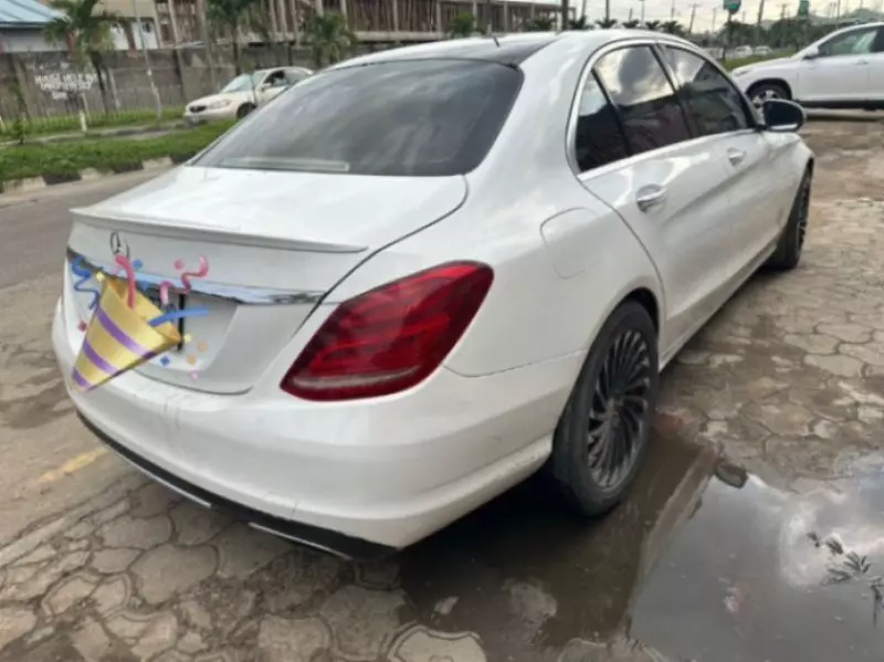 Mercedes-Benz C 300   - 2015