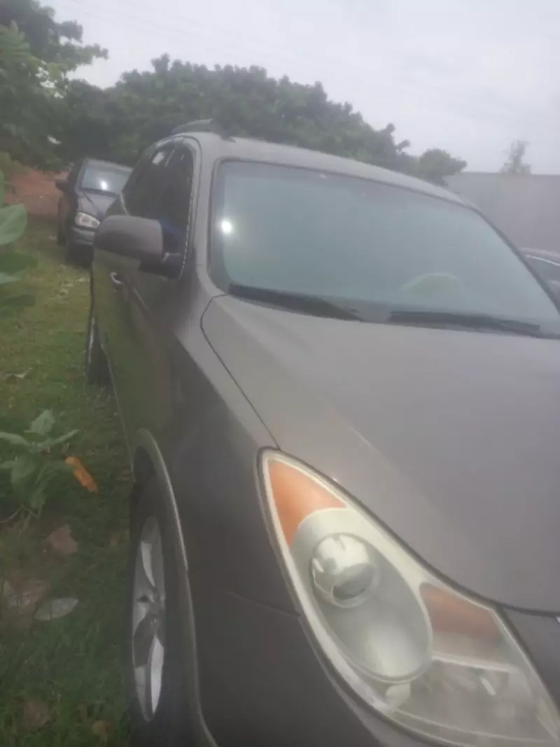 Hyundai Veracruz   - 2010