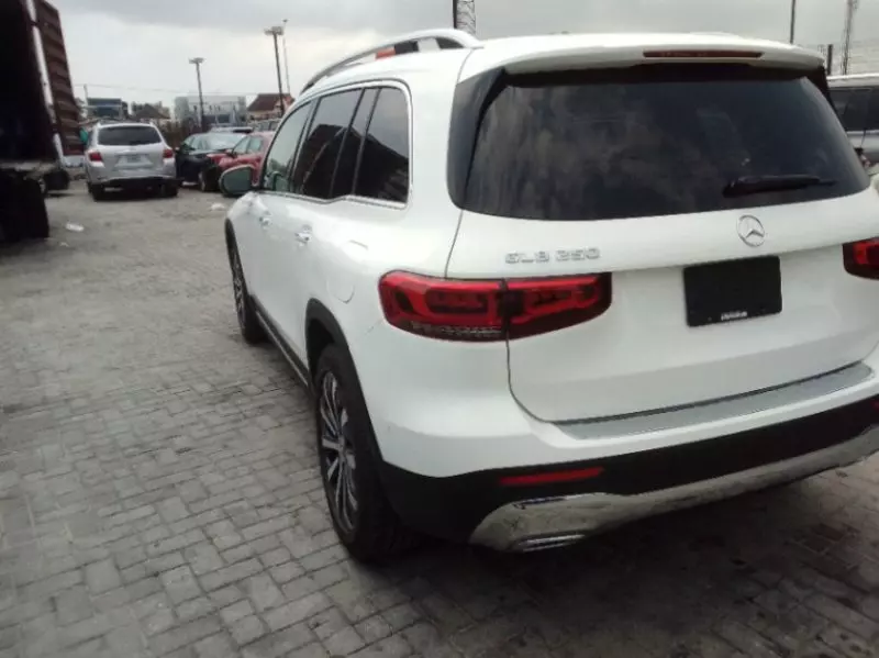 Mercedes-Benz GLB 250   - 2020