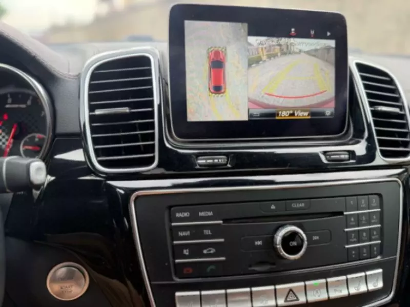Mercedes-Benz GLE 43 AMG   -