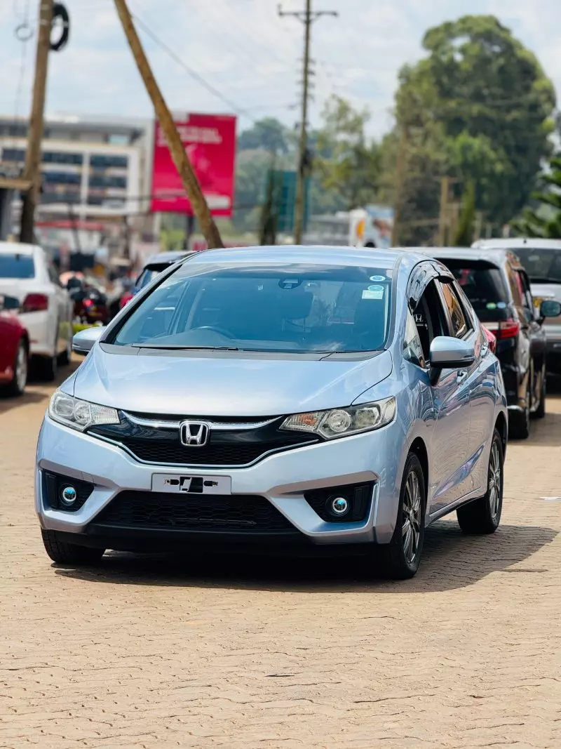 Honda Fit Hybrid    - 2017