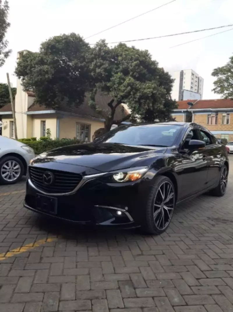 Mazda Atenza    - 2017