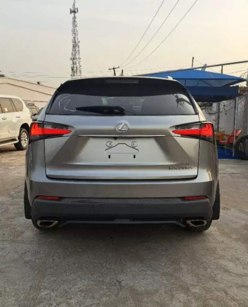 Lexus NX 200T   - 2016