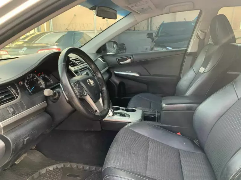 Toyota Camry   - 2013