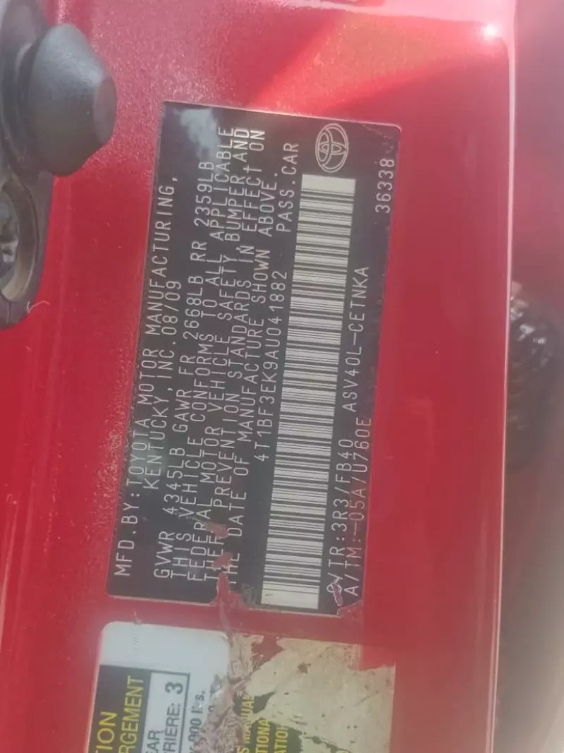 Toyota Camry   - 2010