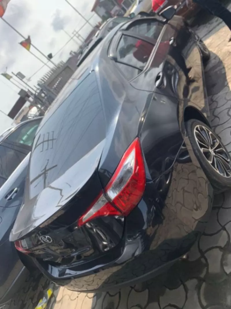 Toyota Corolla   - 2015