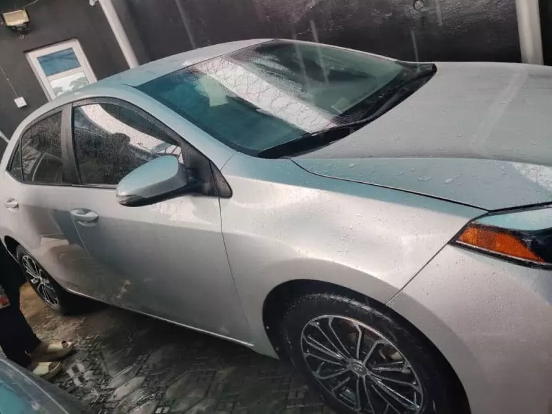 Toyota Corolla   - 2015