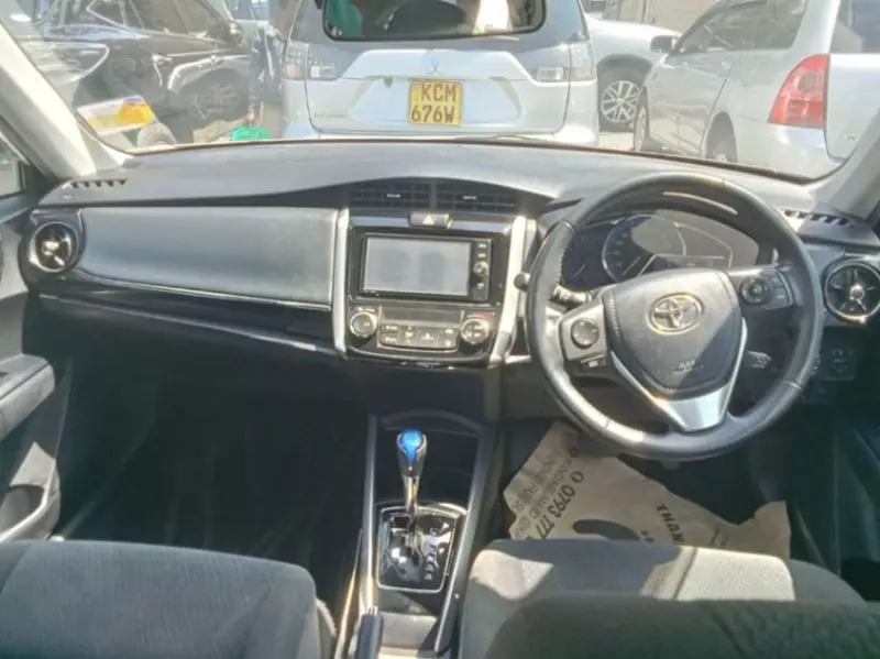 Toyota Axio hybrid    - 2018