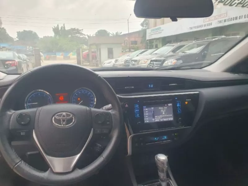 Toyota Corolla   - 2017