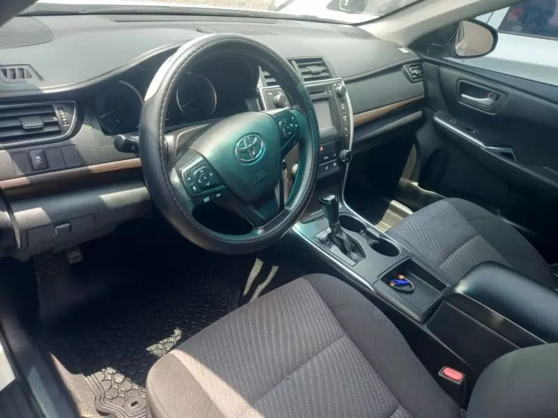 Toyota Camry   - 2016