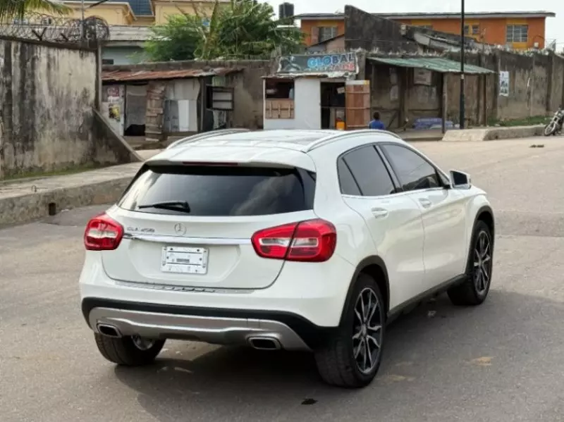 Mercedes-Benz GLA 250   - 2016