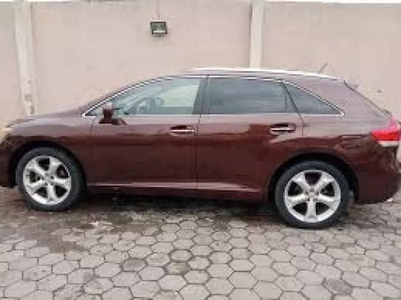Toyota Venza   - 2014