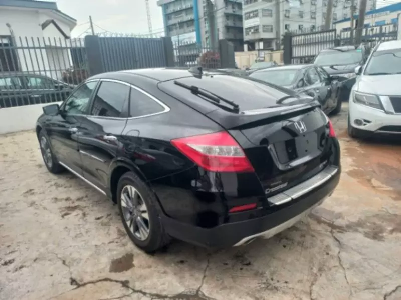 Honda Crosstour   - 2013
