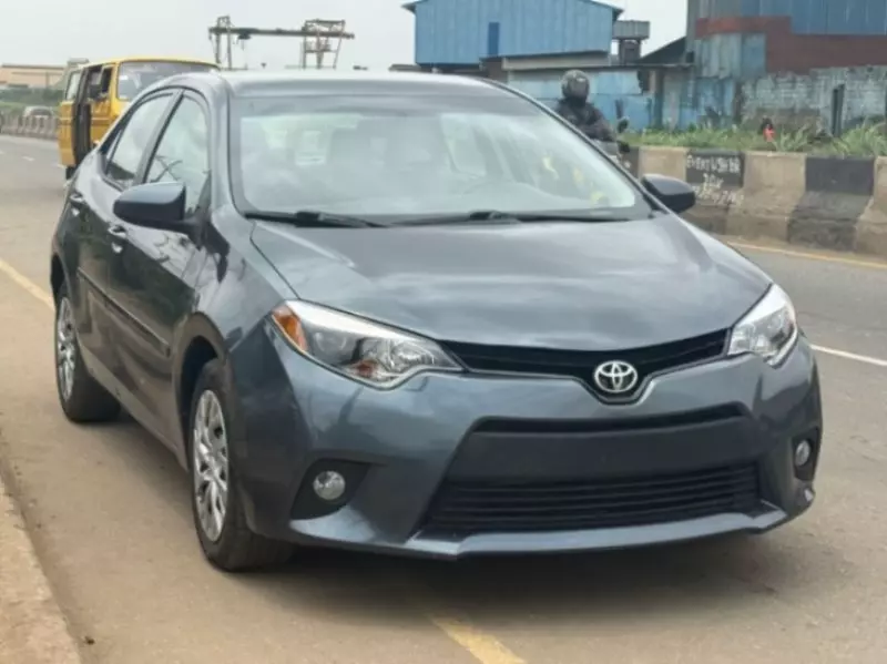 Toyota Corolla   - 2015