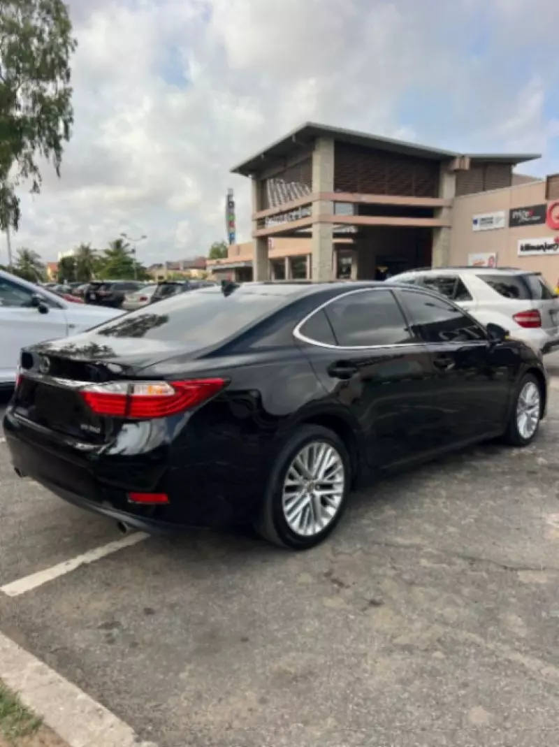 Lexus ES 350   - 2015