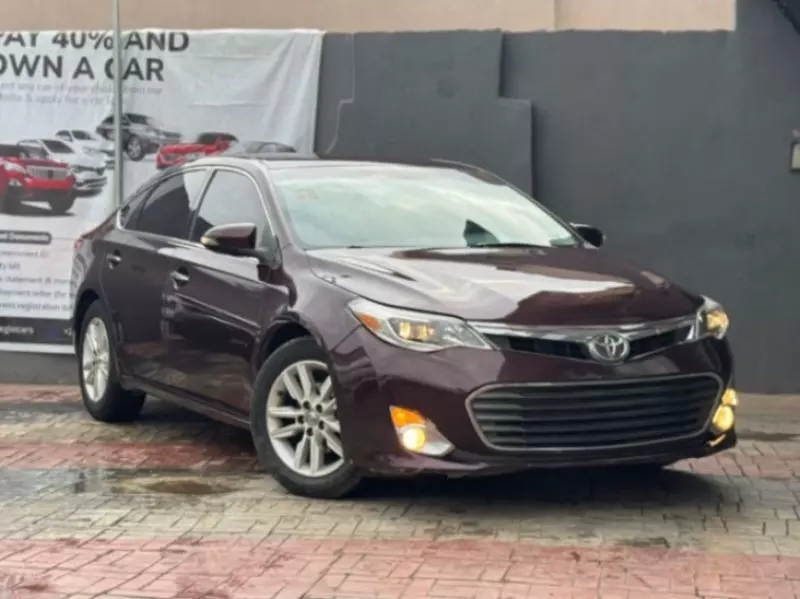 Toyota Avalon   - 2016