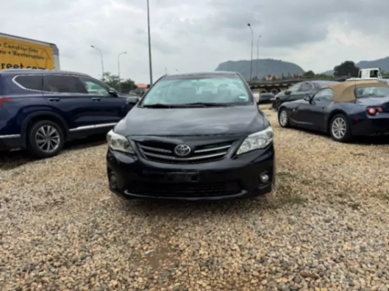 Toyota Corolla   - 2013