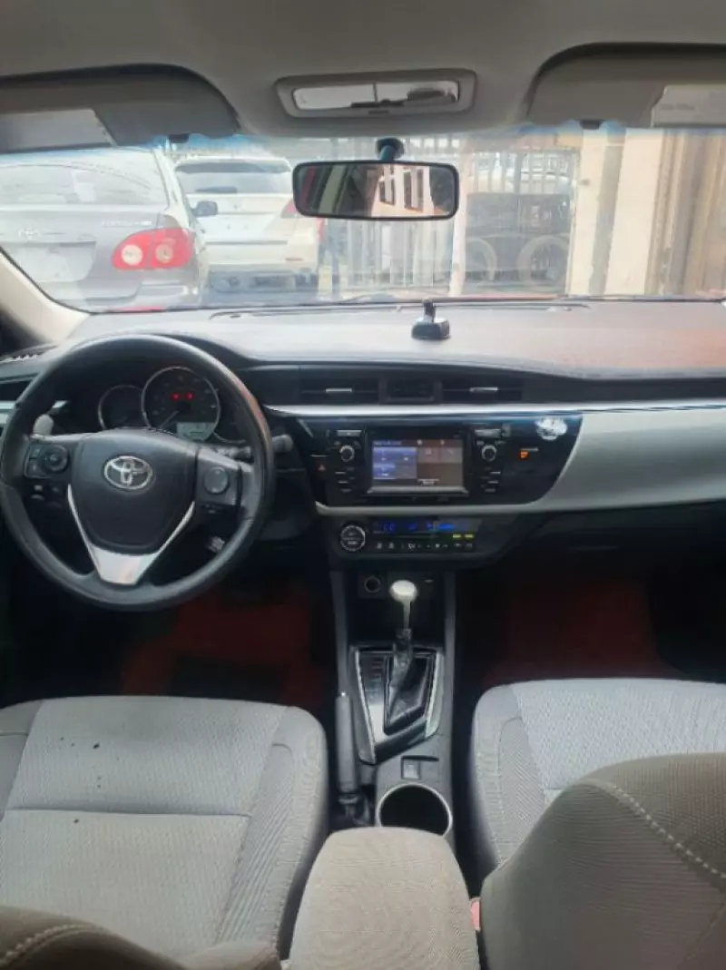 Toyota Corolla   - 2016