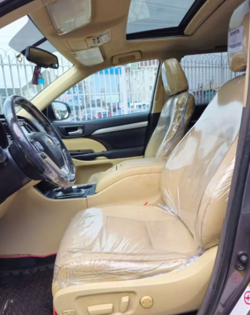 Toyota Highlander - 2015