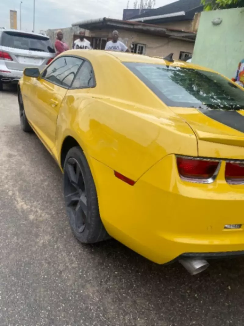 Chevrolet Camaro   - 2010