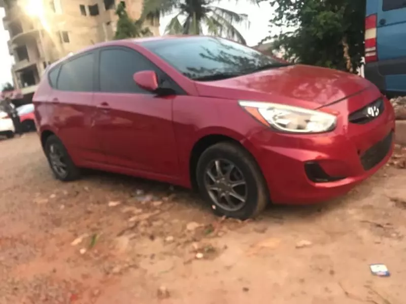 Hyundai Accent   - 2015