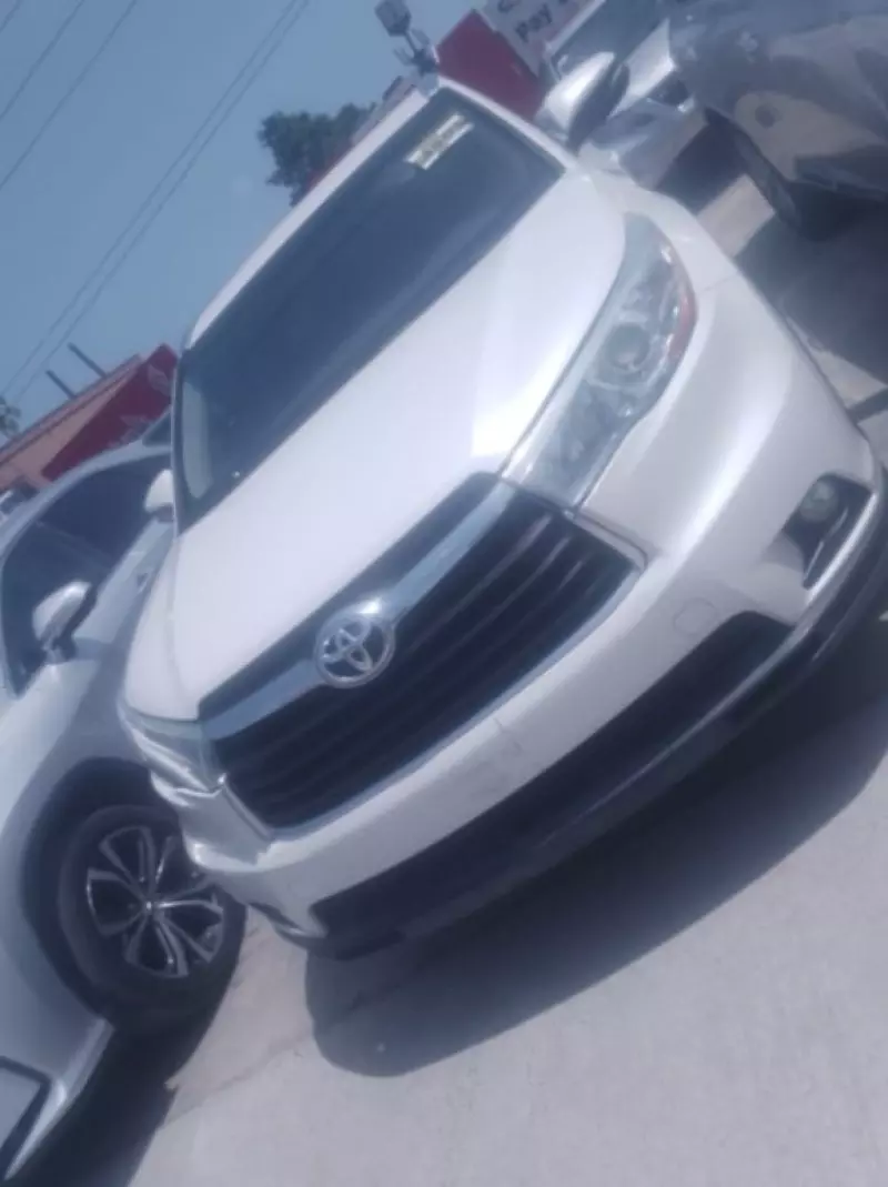 Toyota Highlander - 2016
