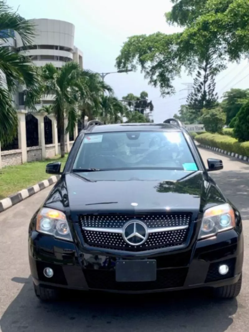 Mercedes-Benz GLK 350   - 2012
