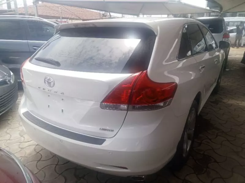 Toyota Venza   - 2012