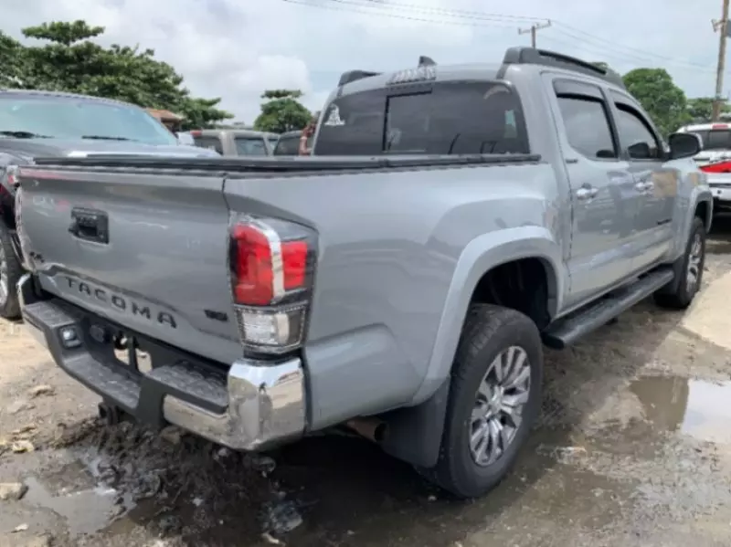 Toyota Tacoma   - 2020