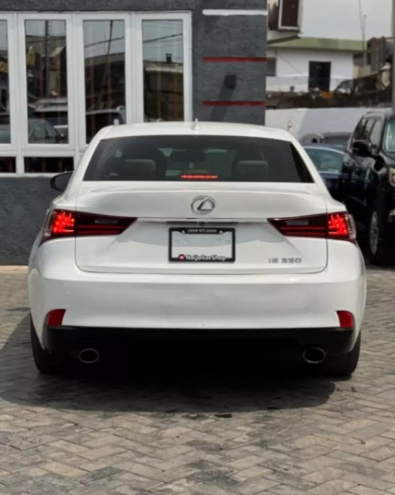 Lexus IS 250   - 2014