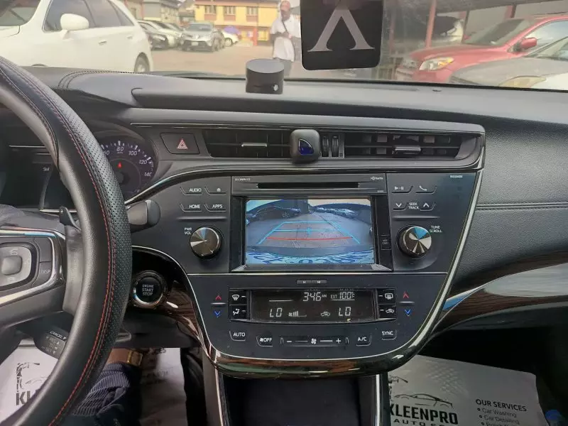 Toyota Avalon   - 2015